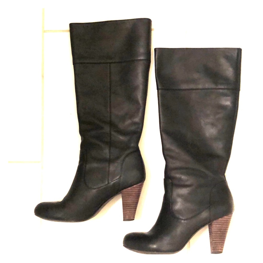 Tall black boots